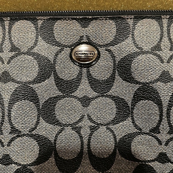 Coach Signature Monogram Large Messenger Crossbody Bag - Picture 2 of 12